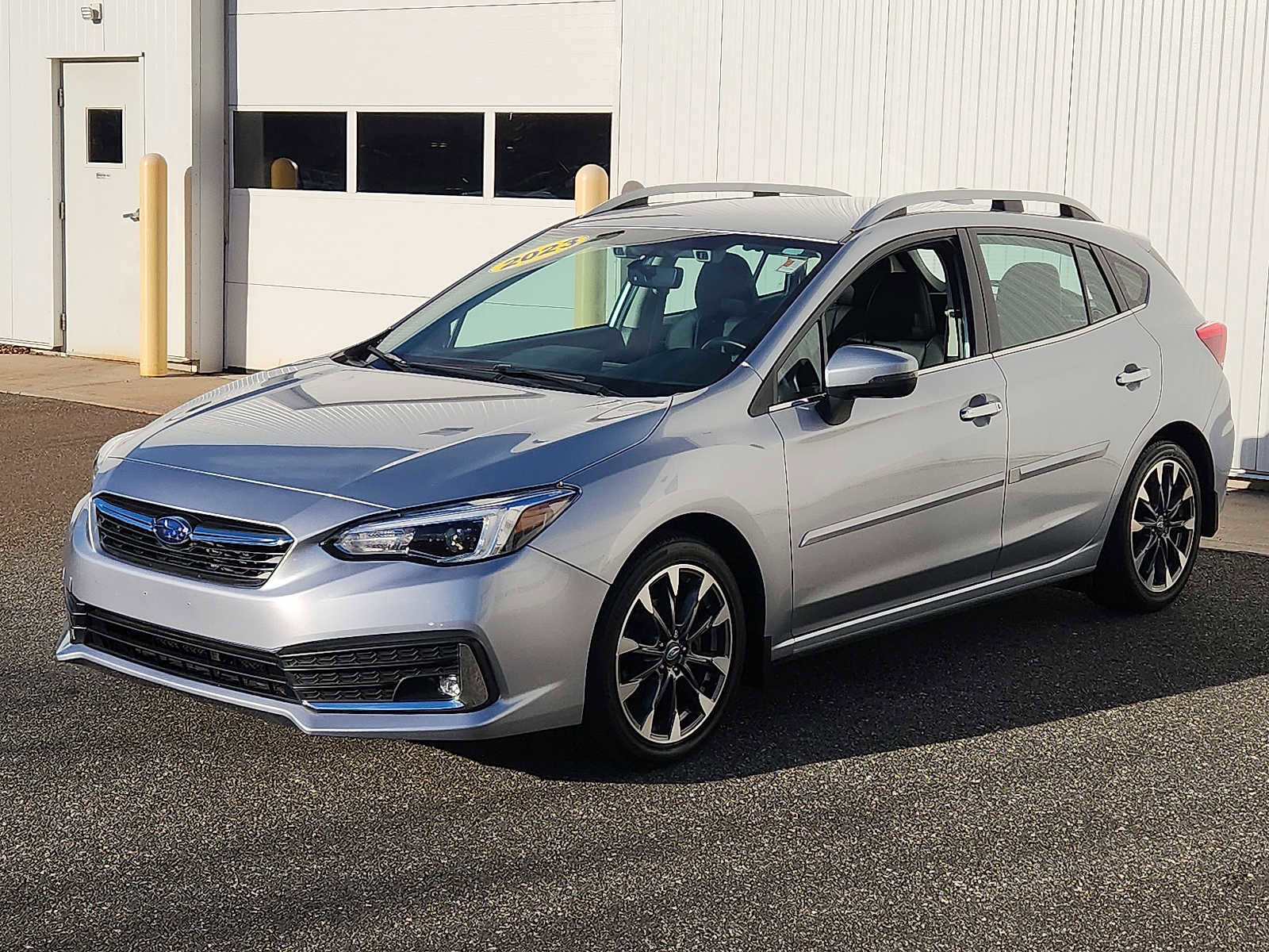 Used 2023 Subaru Impreza 2.0i Limited image 3