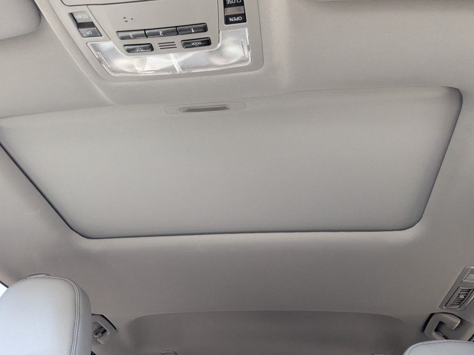 Used 2018 Toyota Highlander Limited AWD/4WD image 14