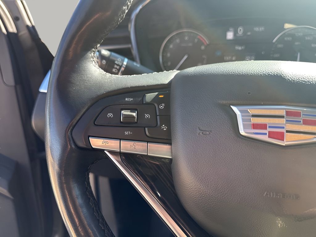 Used 2022 Cadillac XT6 Premium Luxury image 30