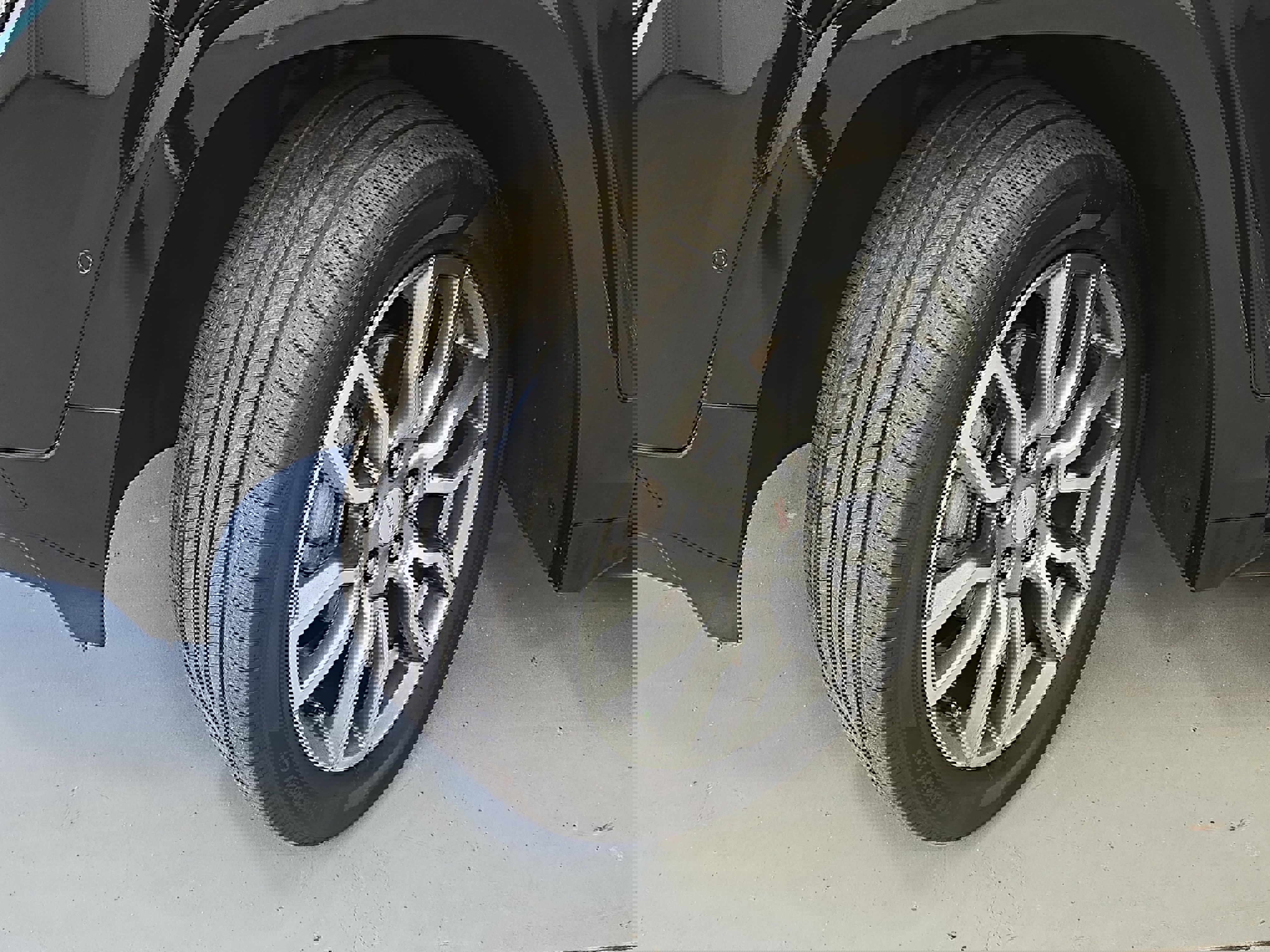 Used 2024 GMC Terrain Denali w/ Denali Premium Package image 33