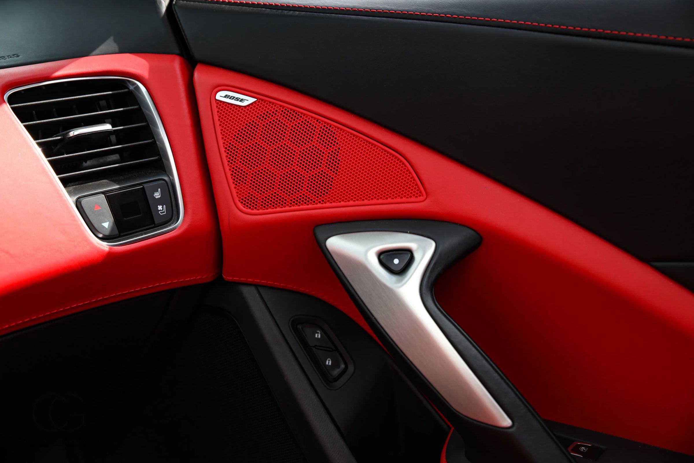 Used 2016 Chevrolet Corvette Z06 w/ 3LZ Preferred Equipment Group image 34