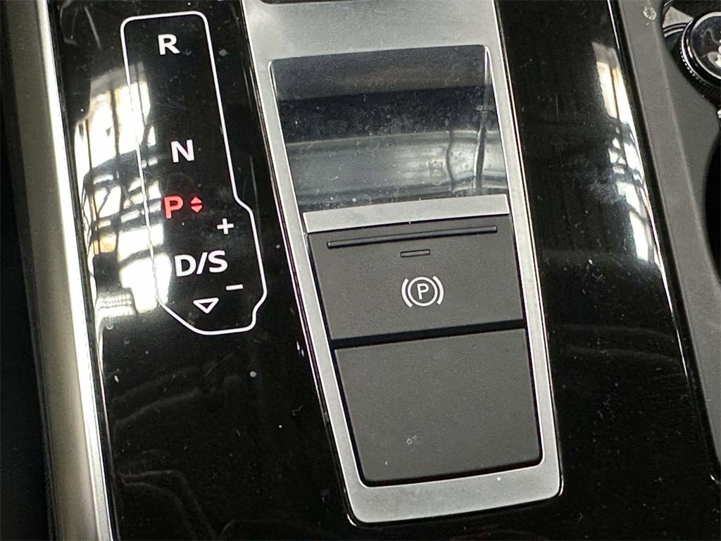 Used 2023 Audi Q7 3.0T Premium Plus w/ Premium Plus Package image 28