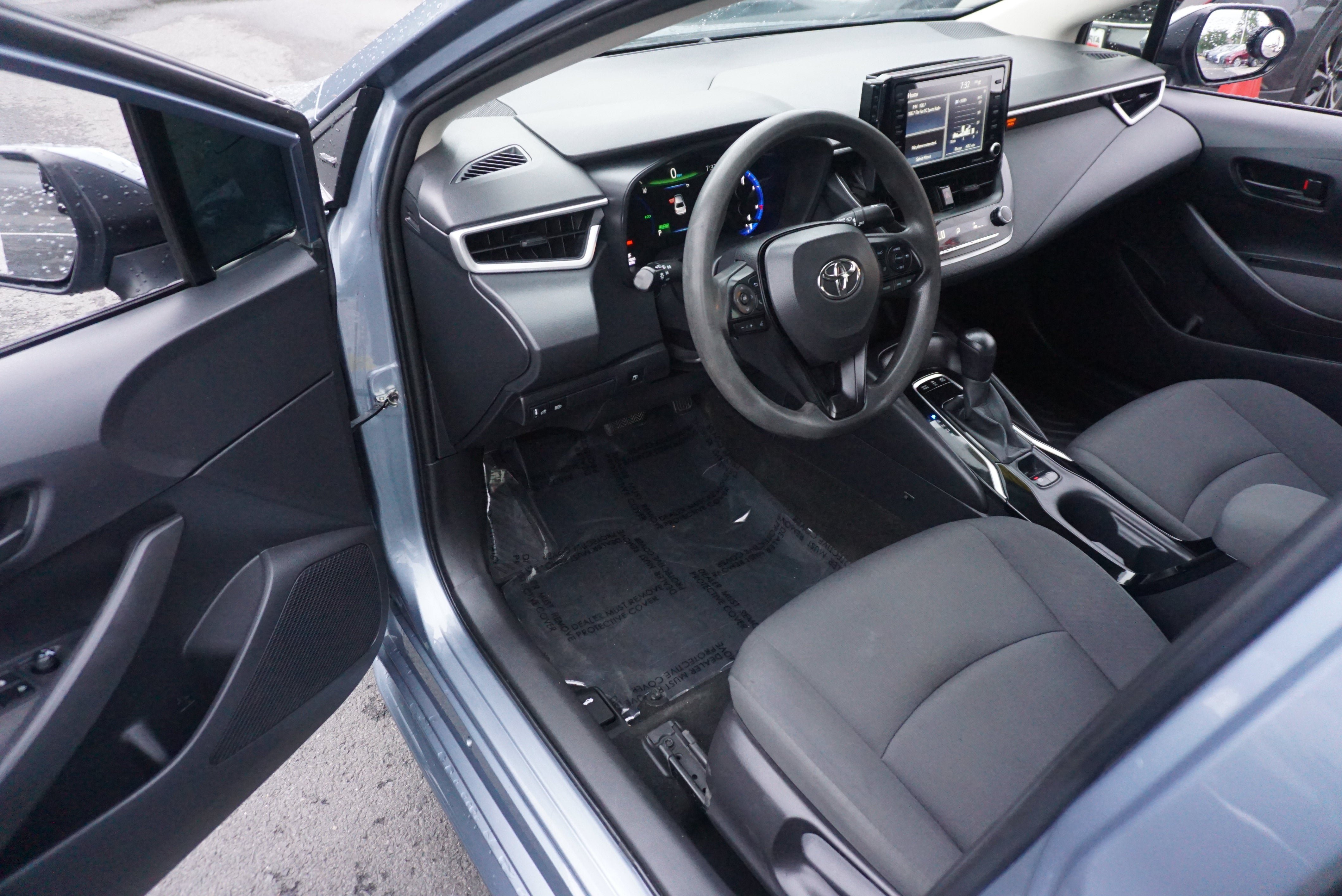 Used 2022 Toyota Corolla LE FWD image 7