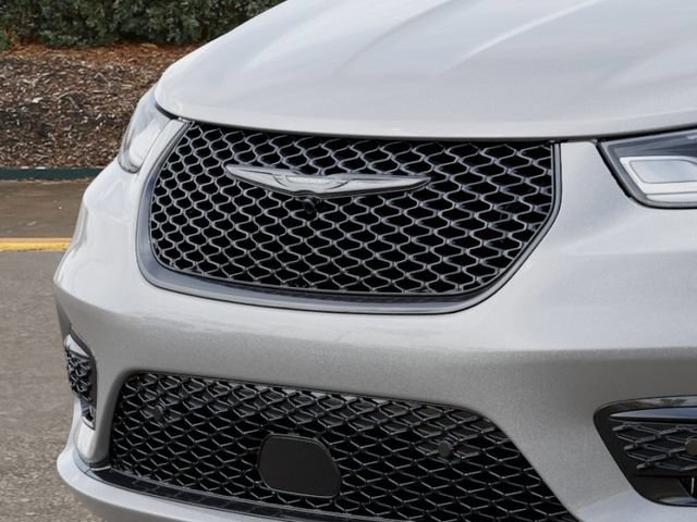 New 2026 Chrysler Pacifica Limited w/ S Appearance Package FWD image 11