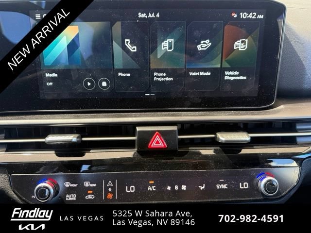 Certified 2026 Kia Sportage EX w/ EX Panorama Roof Package FWD image 7