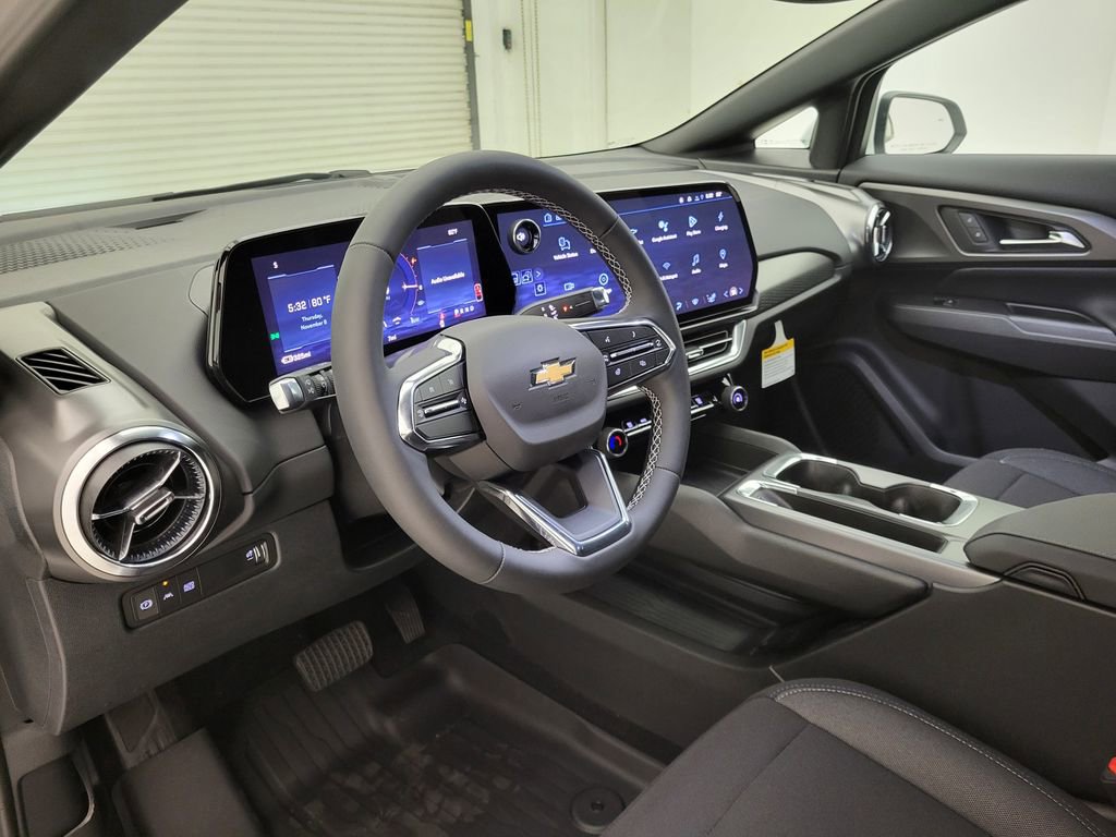 New 2026 Chevrolet Equinox EV LT image 25