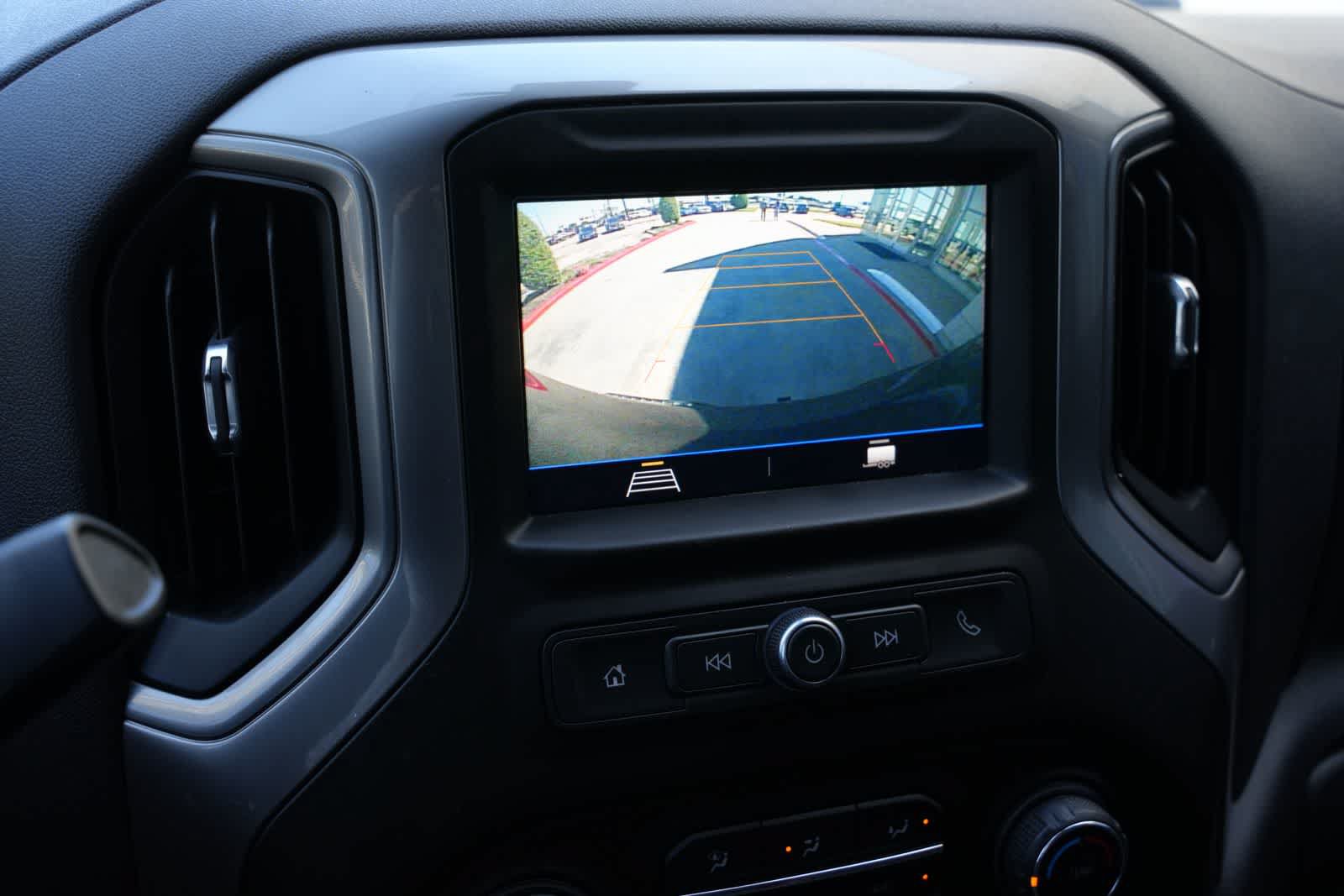 Used 2020 Chevrolet Silverado 1500 Custom w/ Custom Value Package RWD image 13