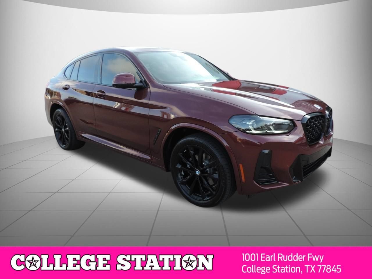 Used 2025 BMW X4 xDrive30i w/ Premium Package AWD/4WD image 3
