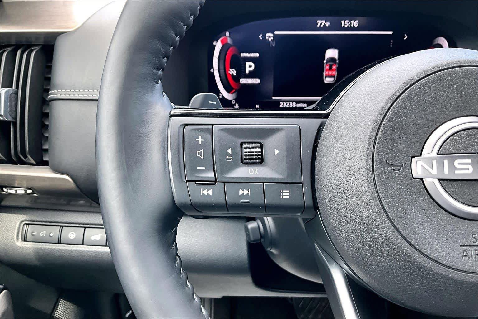 Used 2023 Nissan Pathfinder Platinum w/ Lighting Package (N93) image 24