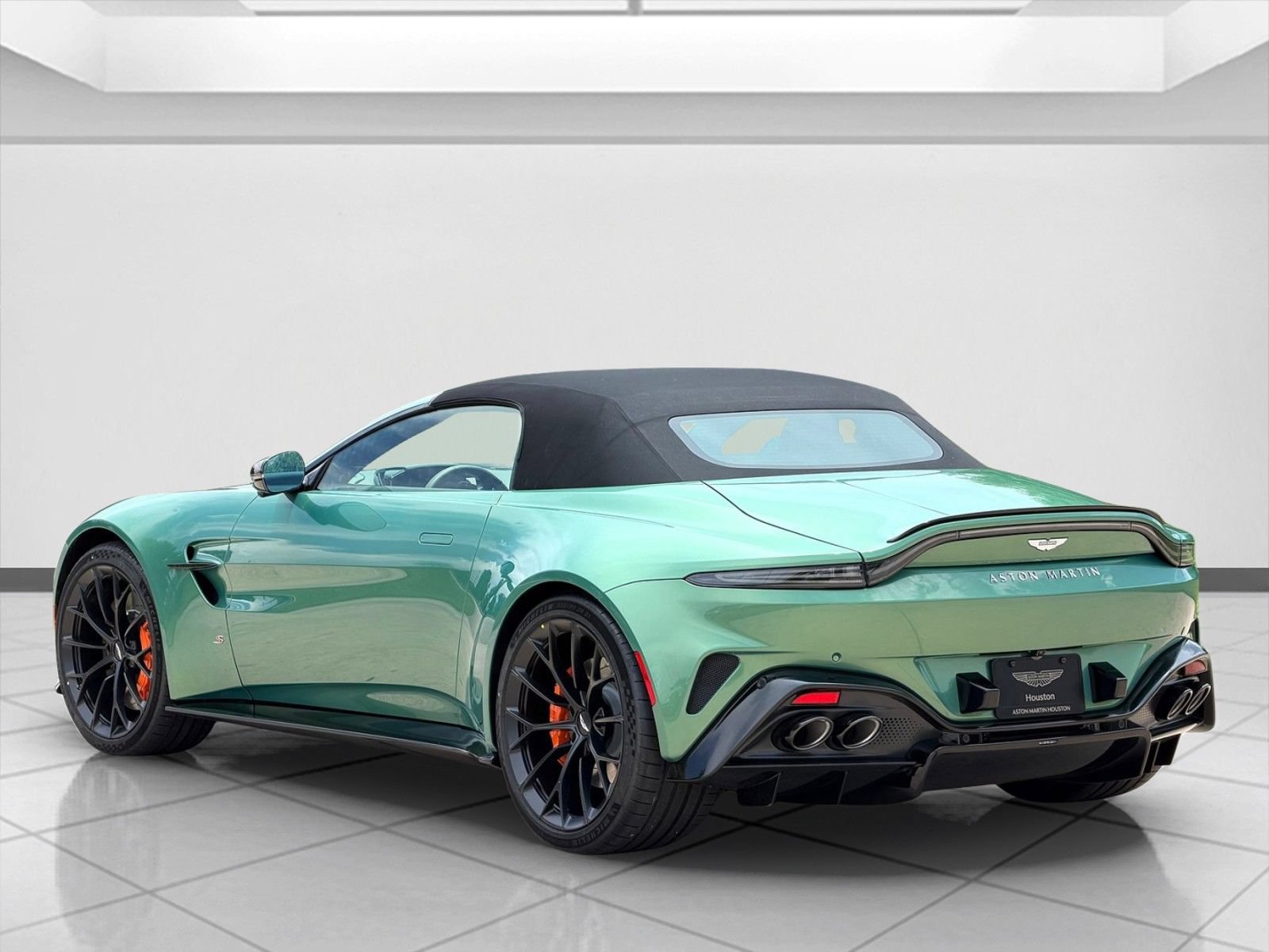 New 2026 Aston Martin V8 Vantage S RWD image 2