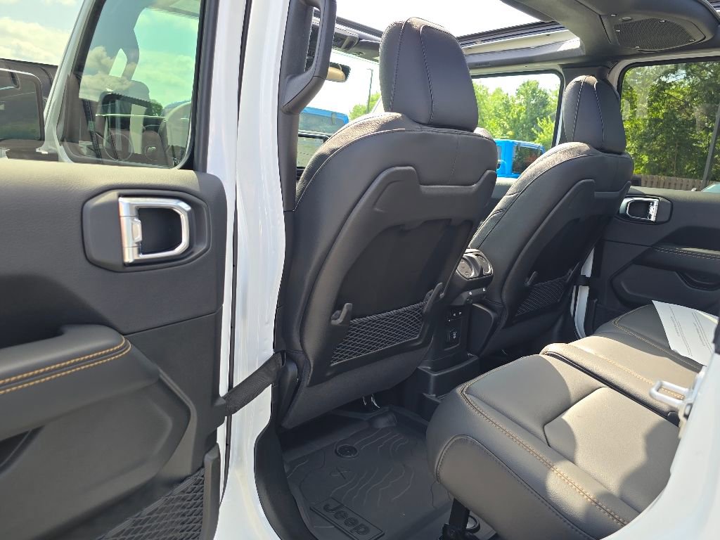 New 2025 Jeep Wrangler Sahara image 5
