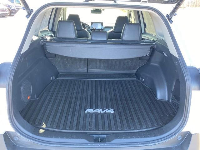 Used 2019 Toyota RAV4 Limited image 21