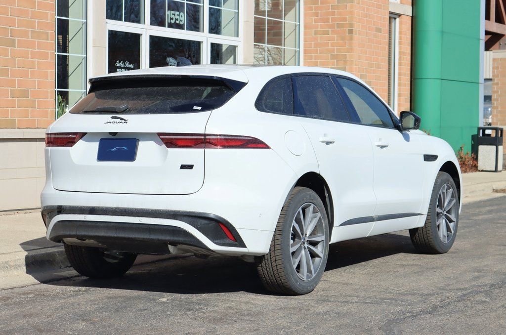 Used 2026 Jaguar F-PACE R-Dynamic S image 6