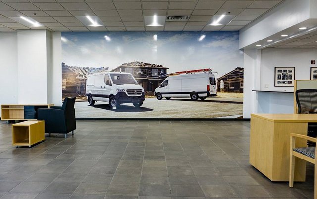 Used 2024 Mercedes-Benz Sprinter 3500 image 18