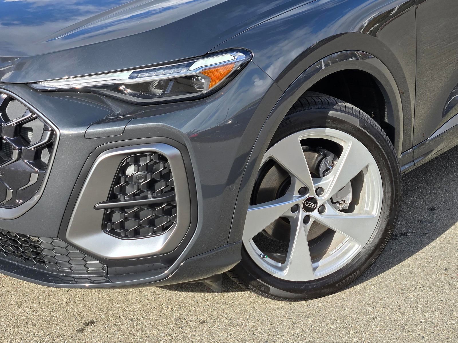 New 2025 Audi Q5 Premium Plus AWD/4WD image 9