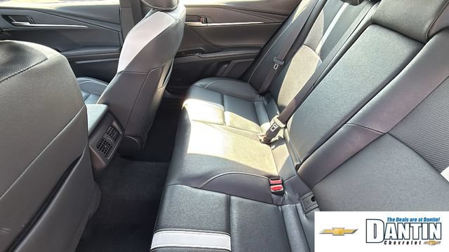 Used 2025 Toyota Camry SE FWD image 13