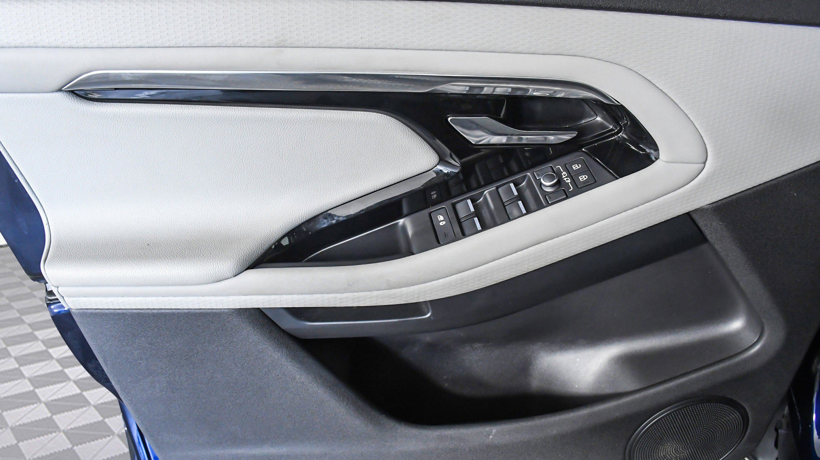 Used 2021 Land Rover Range Rover Evoque S image 21