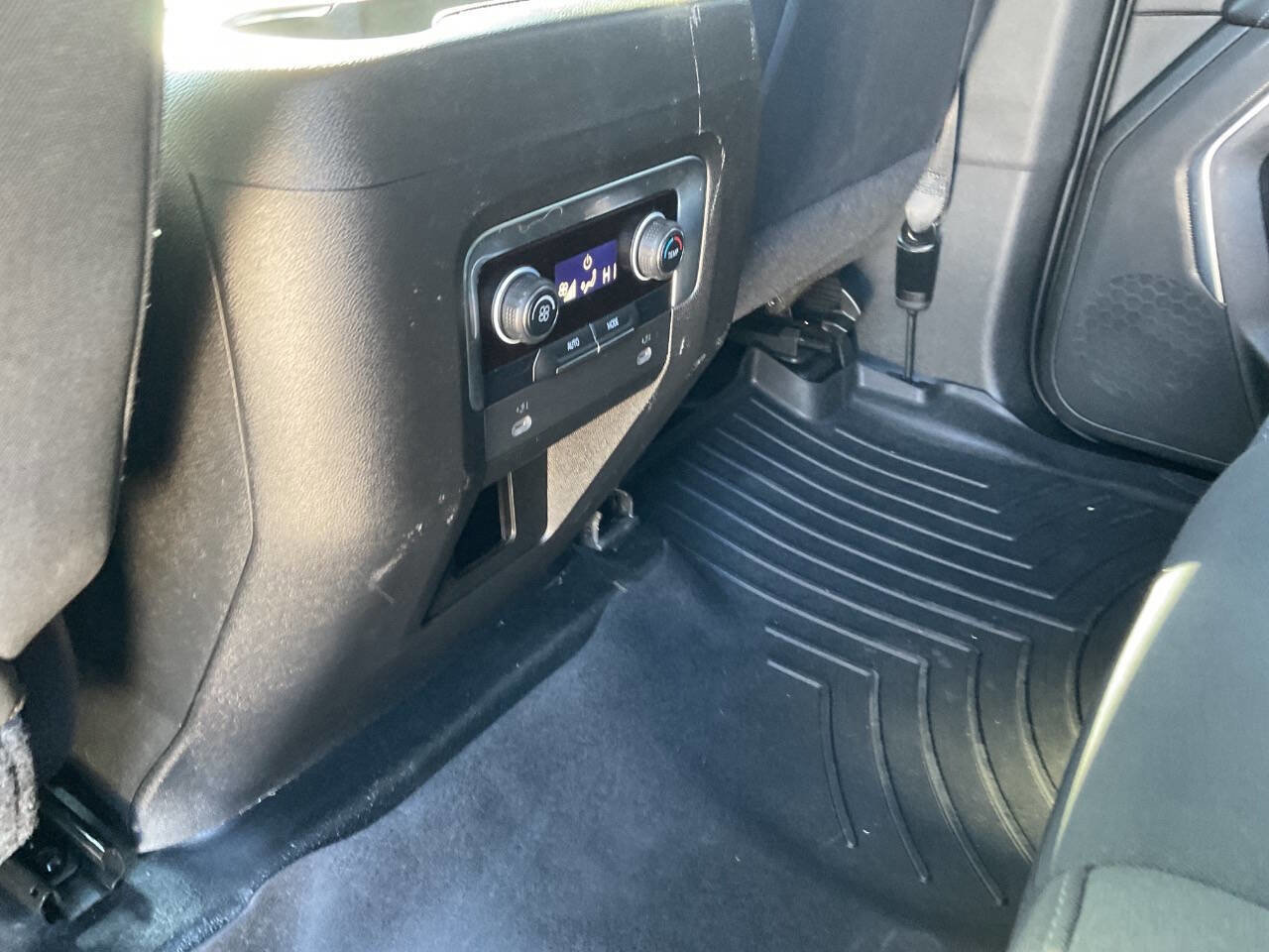 Used 2021 Chevrolet Tahoe 2WD w/ 1FL Safety Package image 13