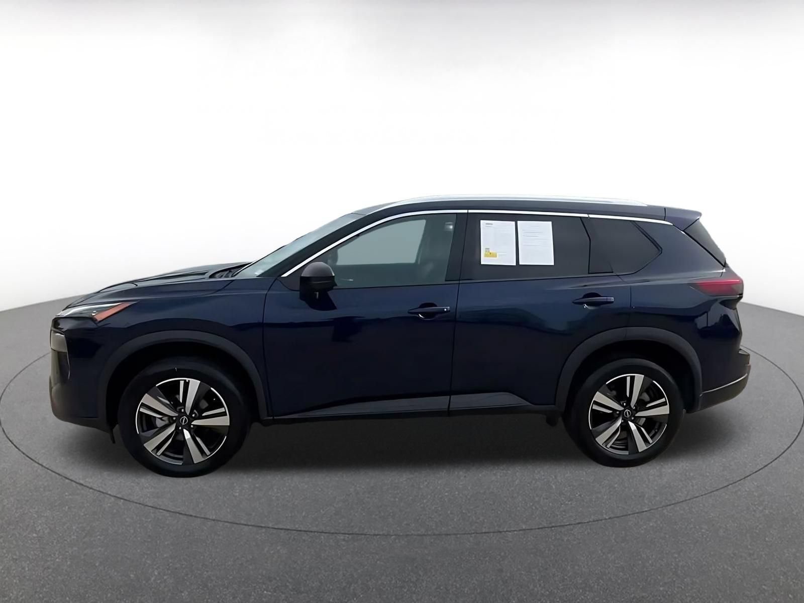 Used 2026 Nissan Rogue SL FWD image 9