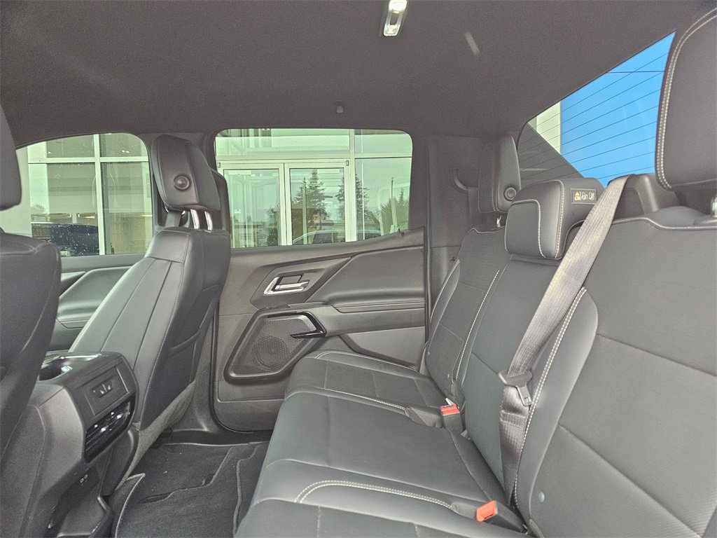 Used 2025 Chevrolet Silverado EV LT image 18