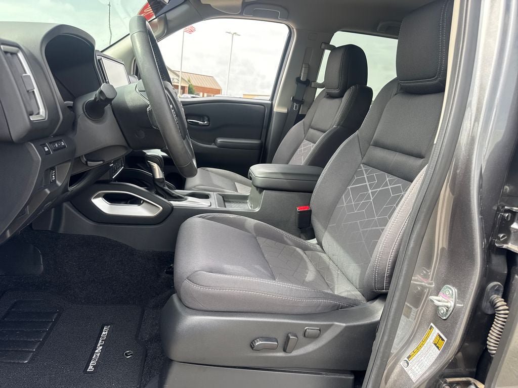 Used 2025 Nissan Frontier SV w/ SV Convenience Package AWD/4WD image 14