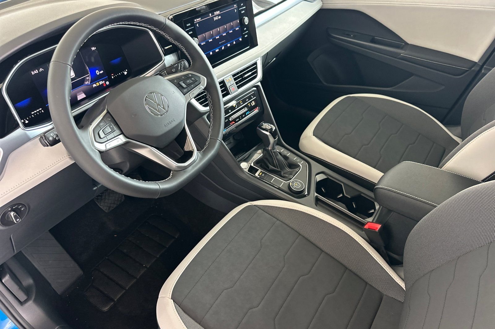 New 2026 Volkswagen Taos SE AWD/4WD image 10