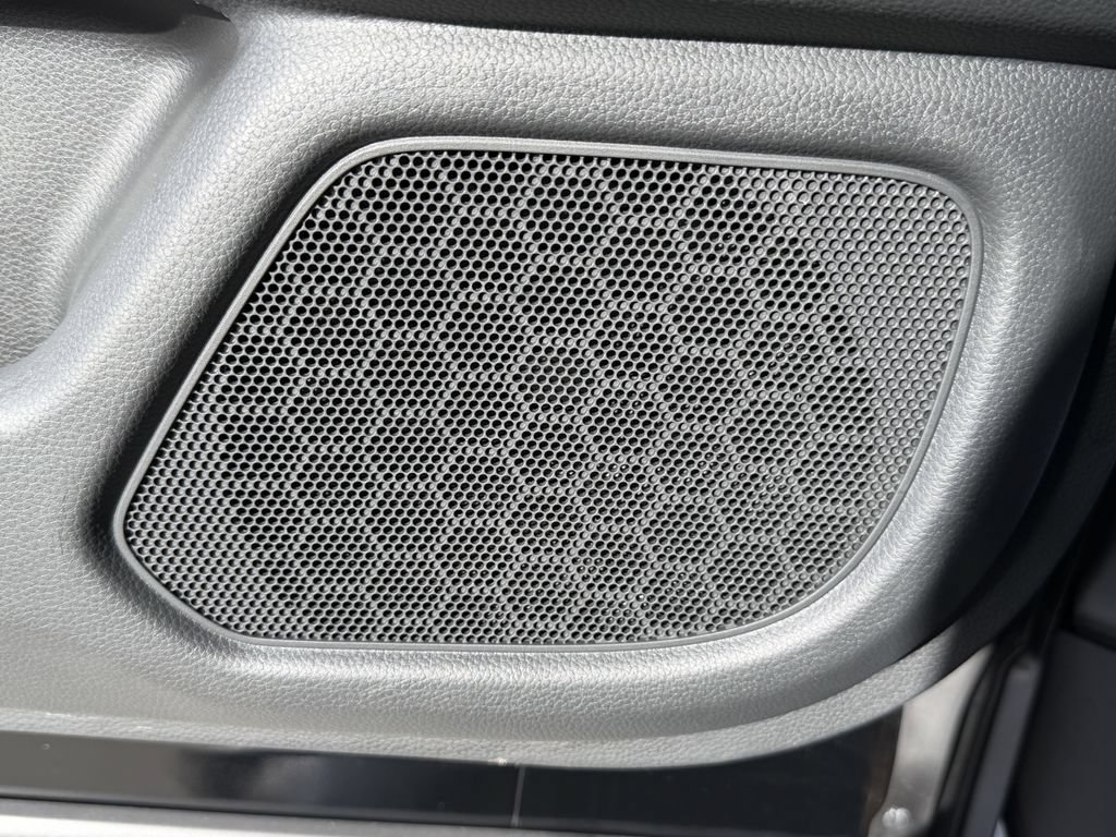New 2025 Honda Pilot Touring image 21