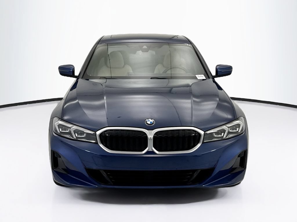 Used 2023 BMW 330i Sedan w/ Premium Package RWD image 2