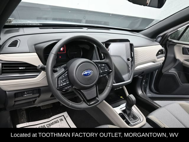 Used 2025 Subaru Forester Premium AWD/4WD image 14