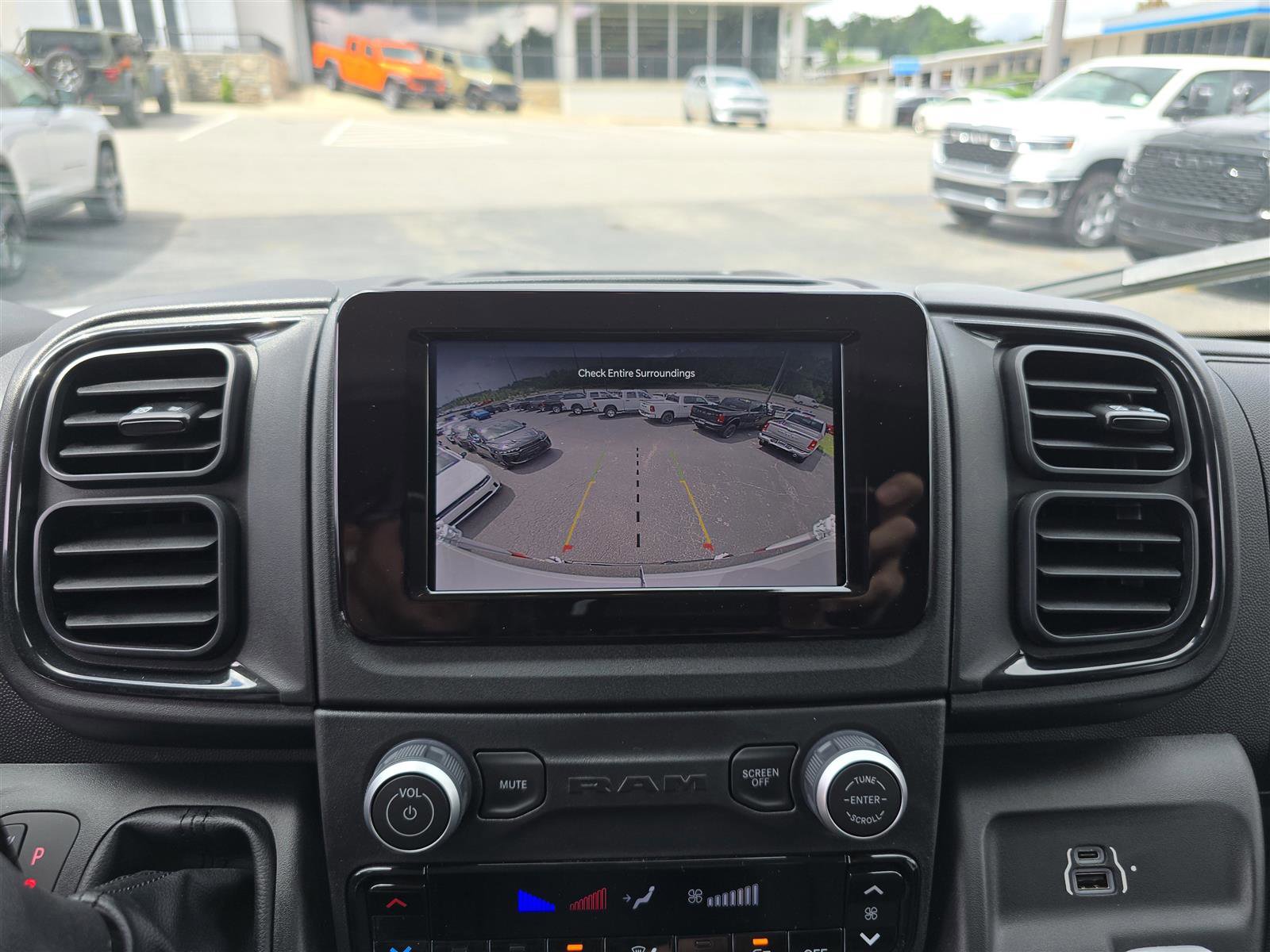 New 2025 RAM ProMaster 2500 w/ Power Group image 19