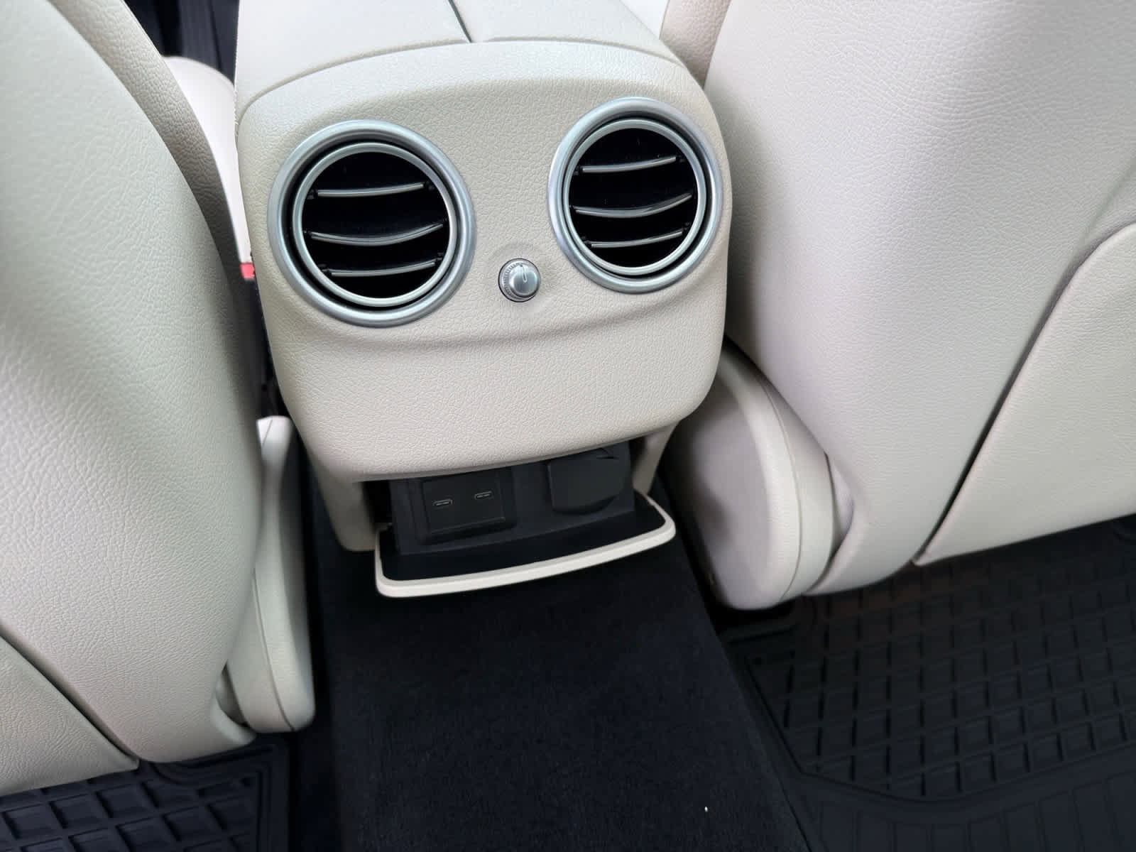 Certified 2023 Mercedes-Benz E 350 4MATIC Sedan image 28