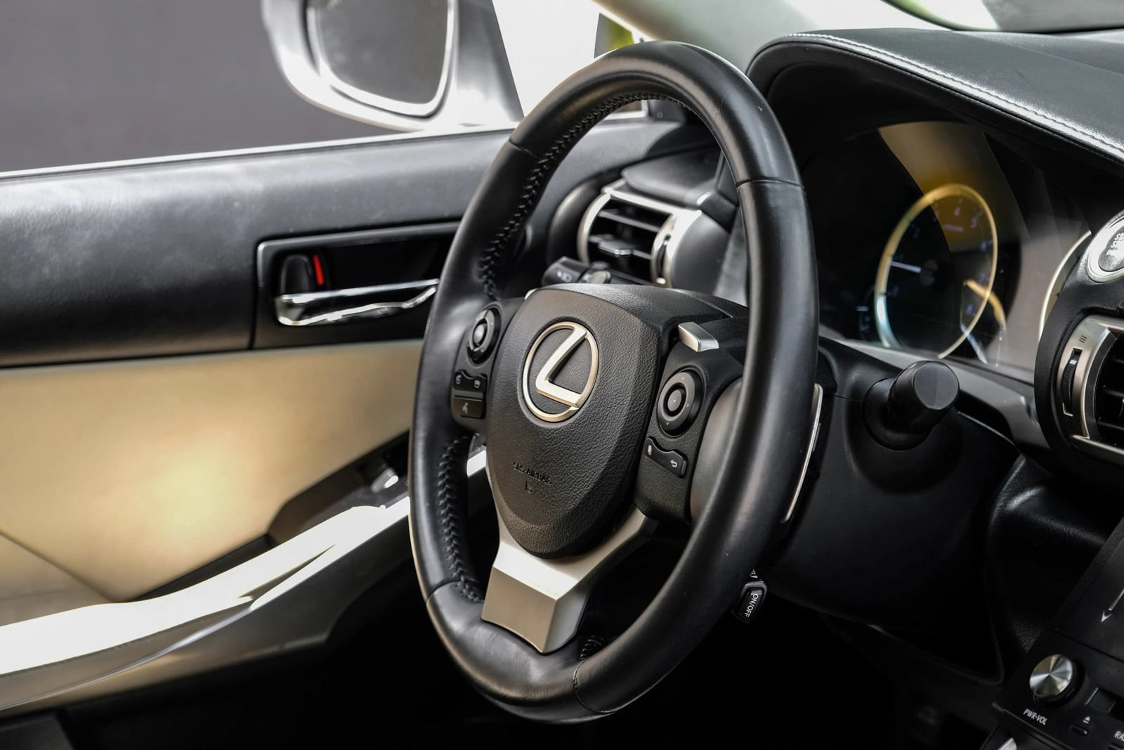 Used 2015 Lexus IS 250 AWD w/ Navigation System Package image 14