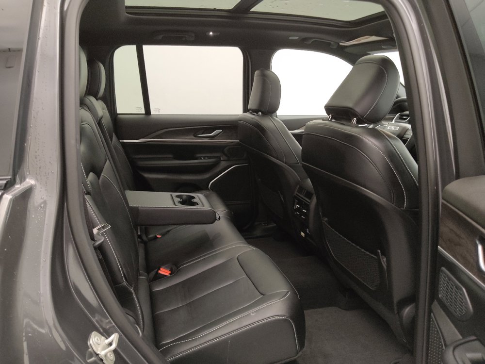 Used 2024 Jeep Grand Cherokee Limited 4xe image 19