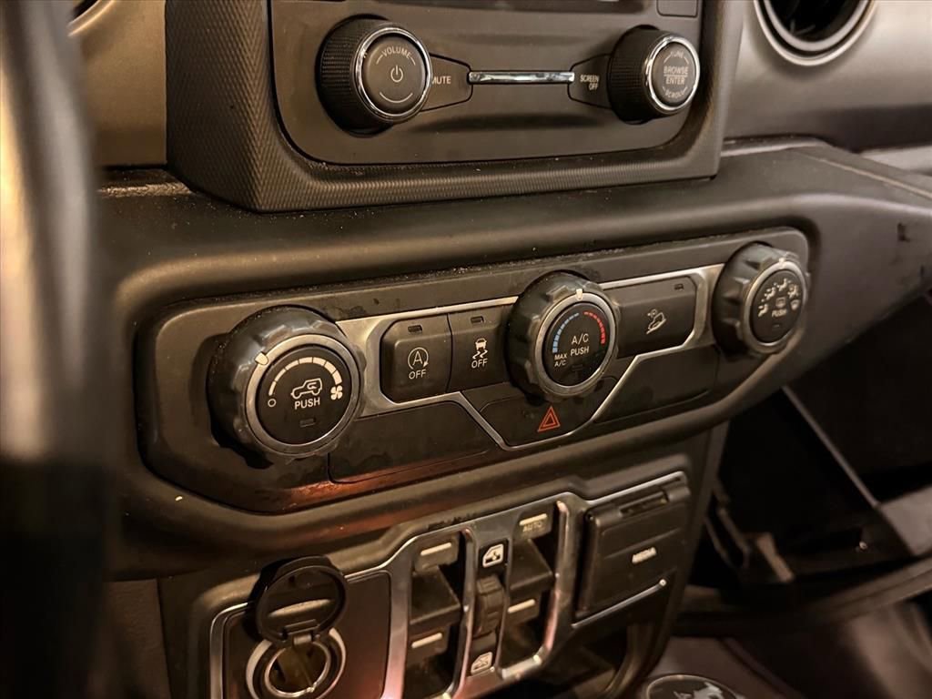 Used 2019 Jeep Wrangler Unlimited Sport S image 16