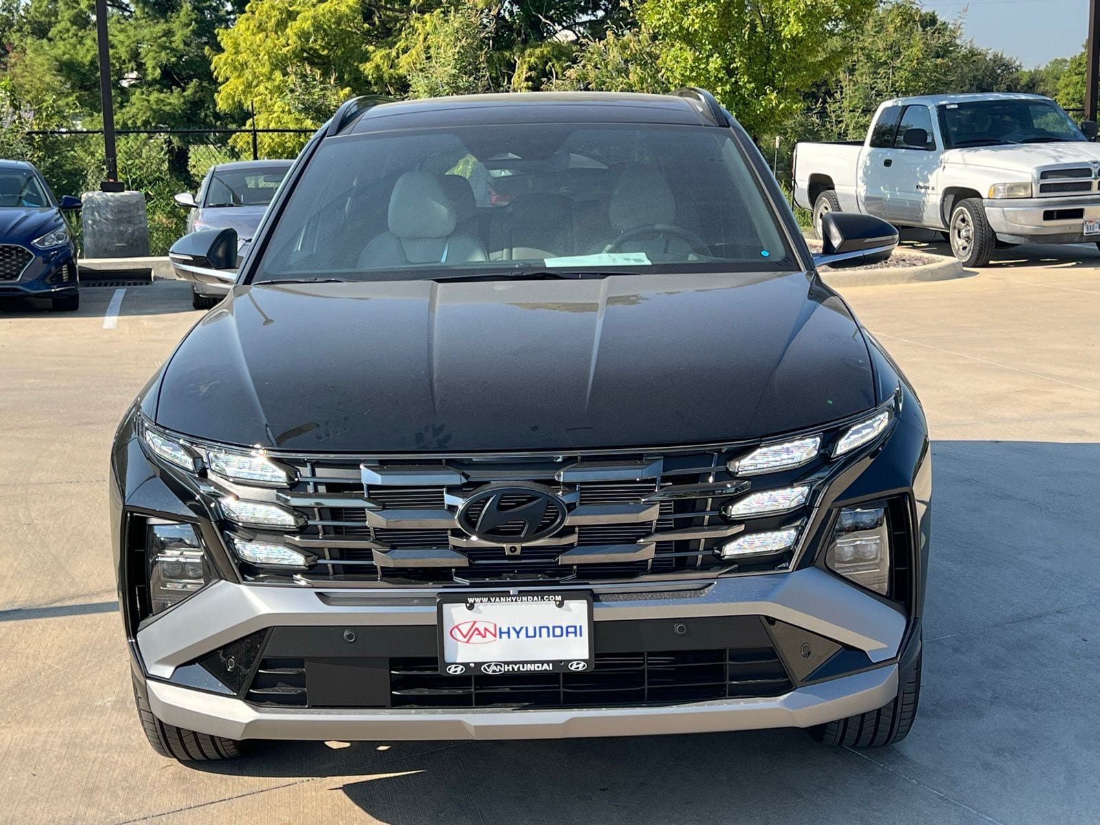 New 2026 Hyundai Tucson Limited AWD/4WD image 2
