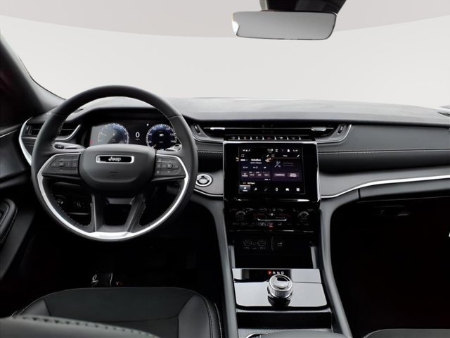 New 2025 Jeep Grand Cherokee 4WD image 13