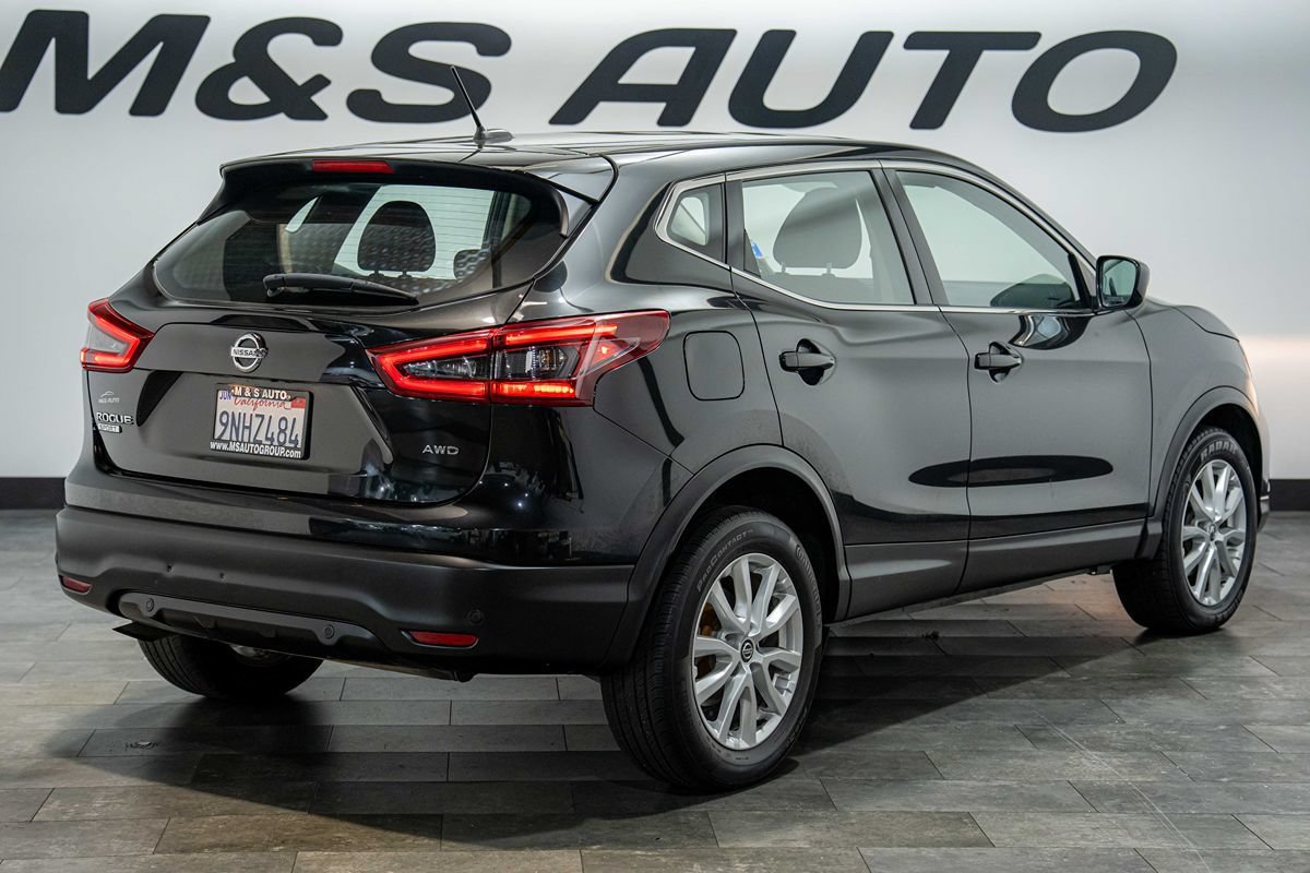 Used 2021 Nissan Rogue Sport S AWD/4WD image 2