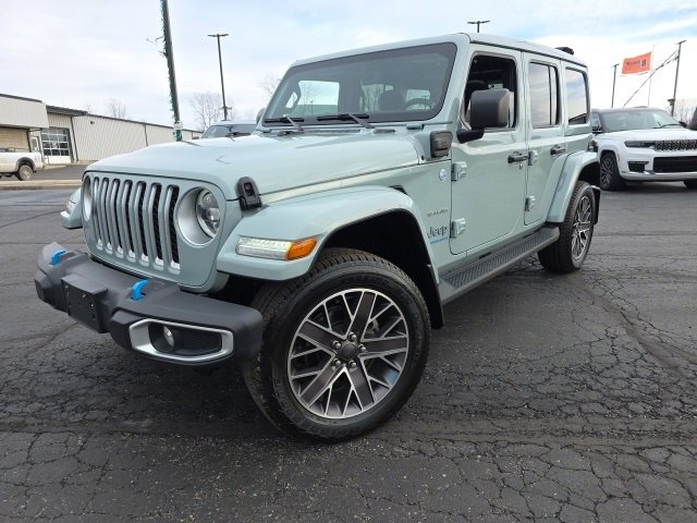 Used 2023 Jeep Wrangler Unlimited Sahara w/ Cold Weather Group image 2