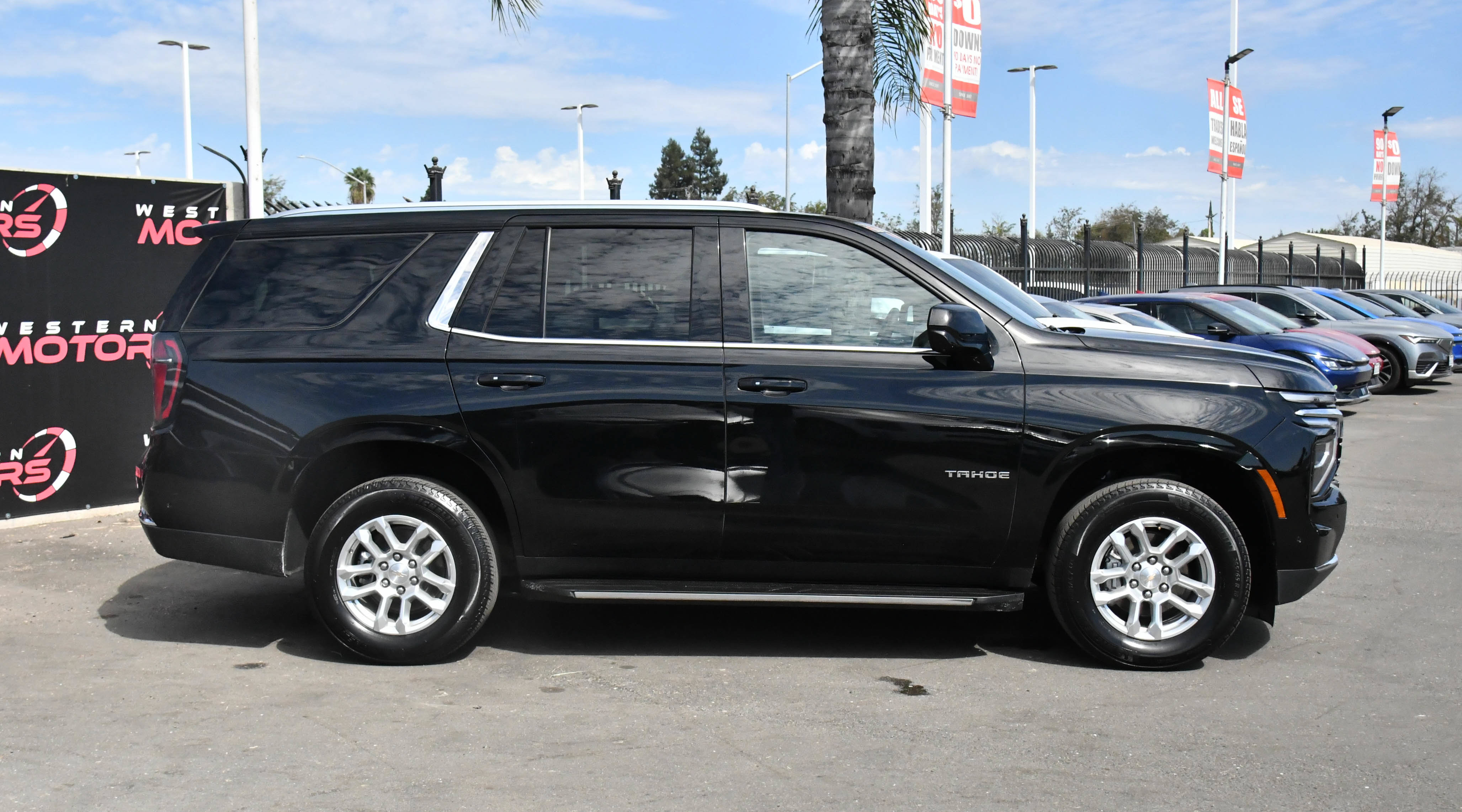 Used 2025 Chevrolet Tahoe LT AWD/4WD image 9