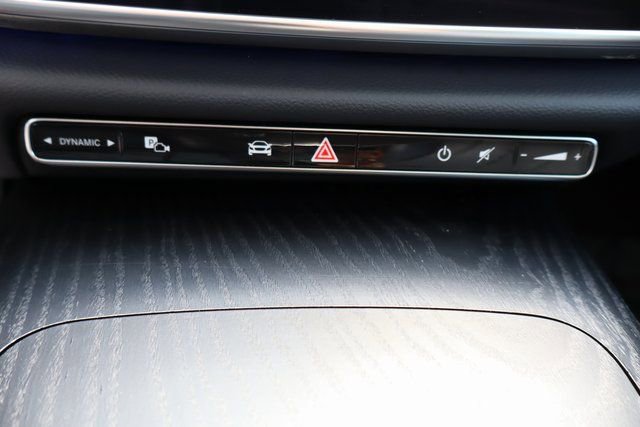 Used 2025 Mercedes-Benz E 350 4MATIC Sedan image 36