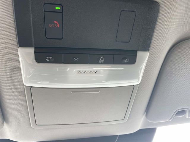 Used 2025 Nissan Pathfinder SV image 24