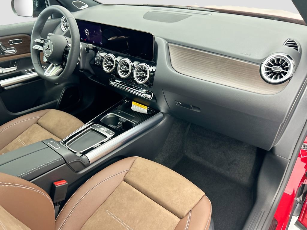 New 2026 Mercedes-Benz GLA 35 AMG 4MATIC image 16
