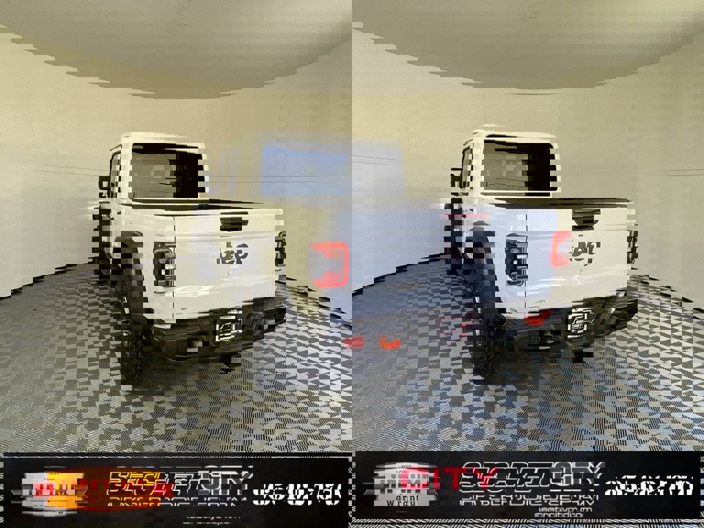 New 2026 Jeep Gladiator Mojave image 5