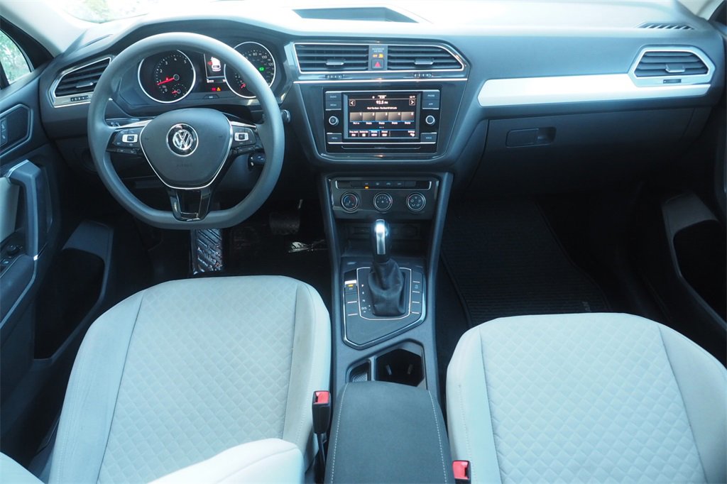Used 2020 Volkswagen Tiguan S image 19