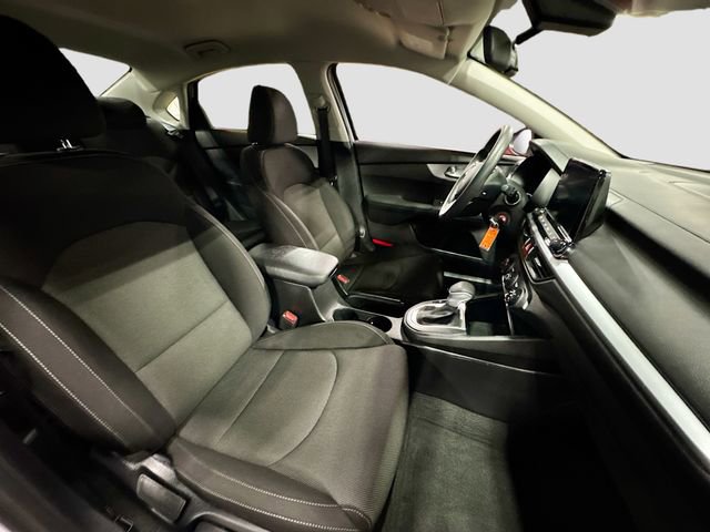 Used 2023 Kia Forte LXS w/ LXS Technology Package image 25