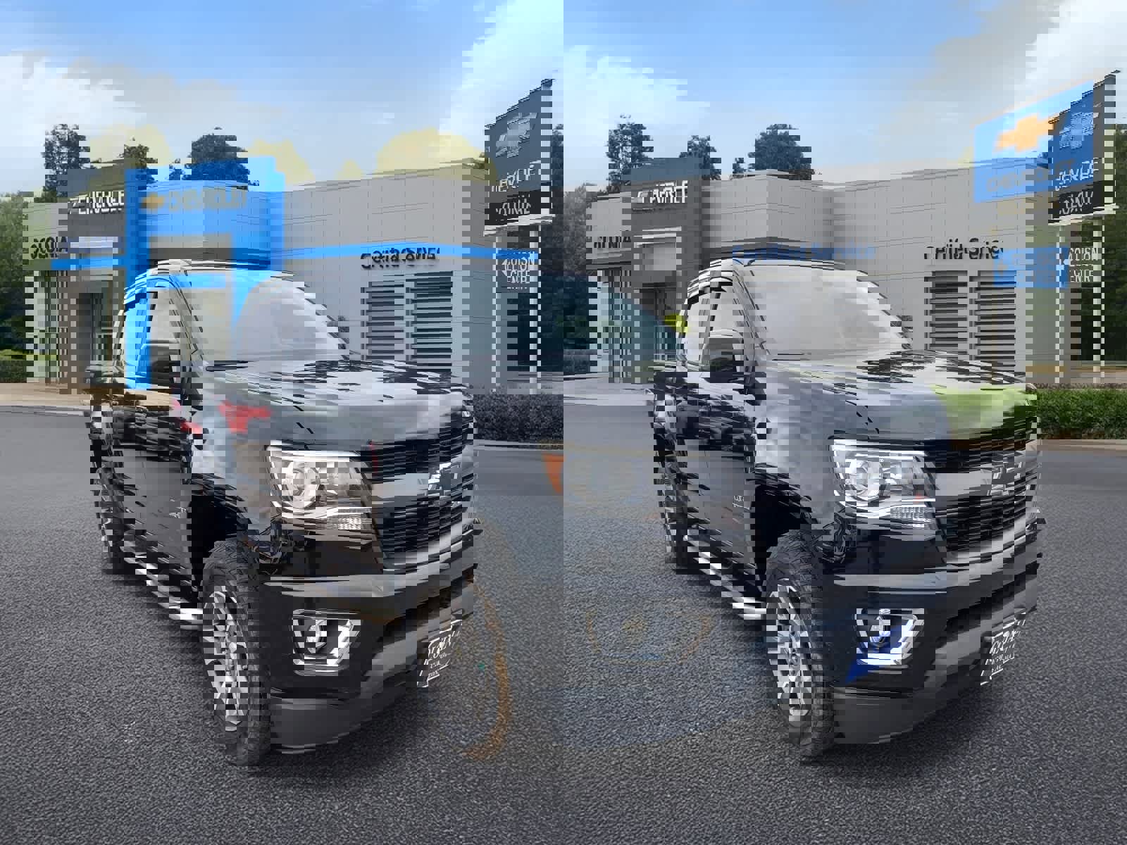 Used 2017 Chevrolet Colorado Z71 image 2