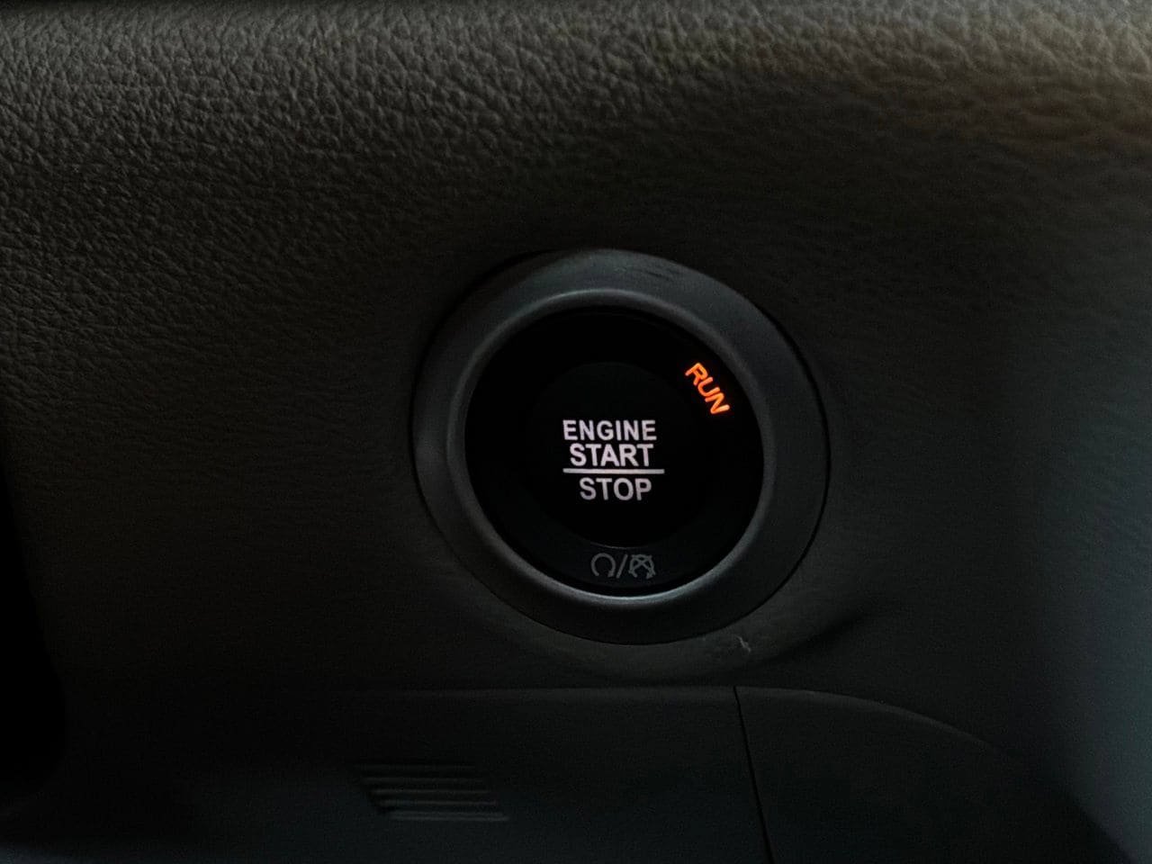 Used 2023 Chrysler Pacifica Touring-L FWD image 32