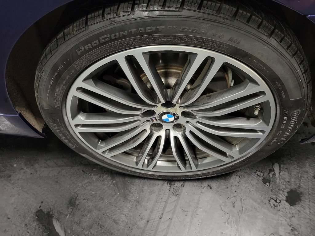 Used 2019 BMW 540i xDrive w/ M Sport Package AWD/4WD image 13
