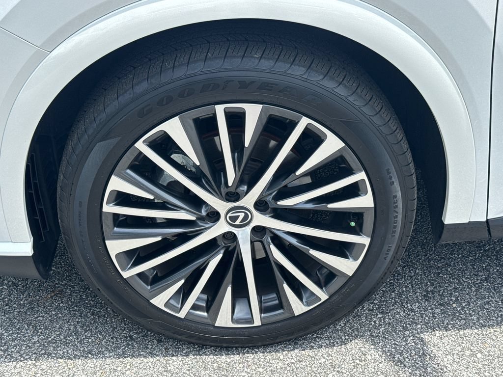Used 2024 Lexus RX 350 Premium Plus w/ Convenience Package FWD image 11