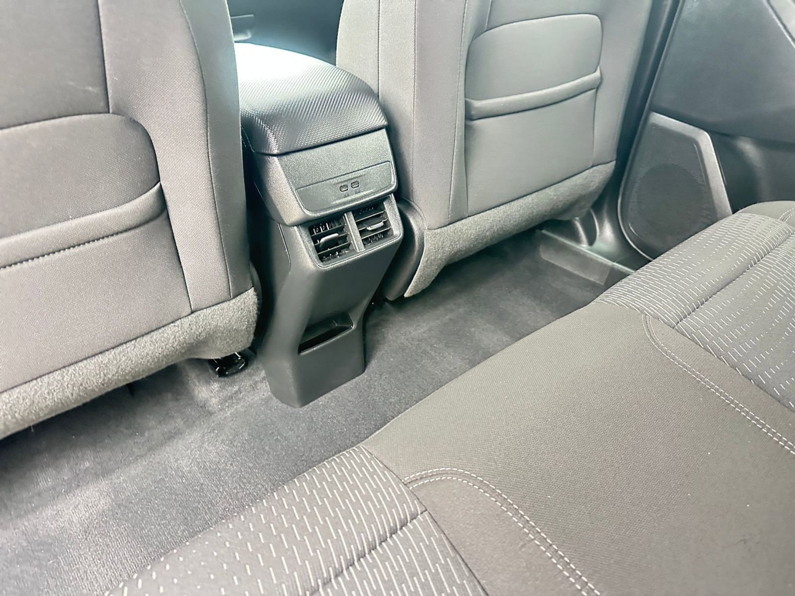 Used 2025 Chevrolet Equinox LT image 24